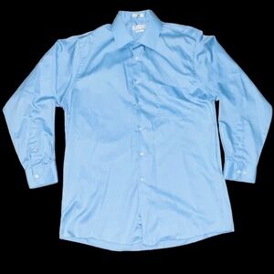 Van Heusen Mens Dress Shirt Lux Sateen Reg Fit,  16 (32-33) No Iron Light Blue